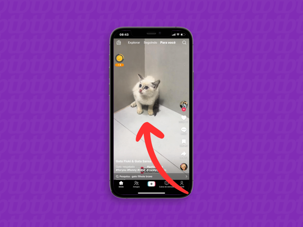 Como ativar ou desativar legendas automáticas no TikTok 2 Segurando o toque na tela para abrir o menu do vídeo do TikTok