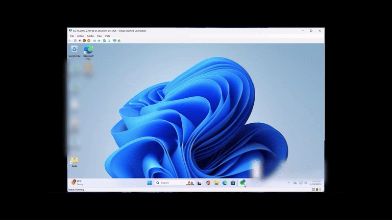 Vídeo mostrando a área de trabalho do Windows 11 em uma máquina virtual. O cursor do mouse move-se até o ícone do Spotify na barra de tarefas e clica nele. Imediatamente, surge um popup com as mensagens: "Resume - Recently opened on your mobile device" e "Spotify - Continue where you left", indicando a retomada da reprodução iniciada em outro dispositivo.