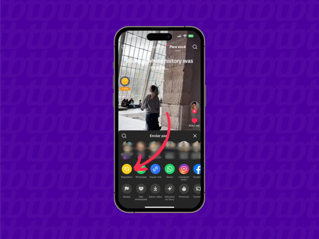 Menu de compartilhamento do TikTok com destaque para o botão “Republicar” no celular