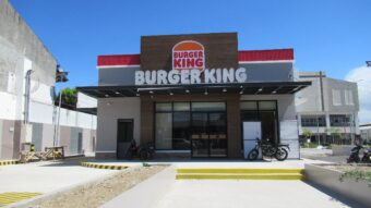 Vulnerabilidades iam de senhas triviais a cadastros sem verificação, expondo áudios de drive-thru e informações de funcionários