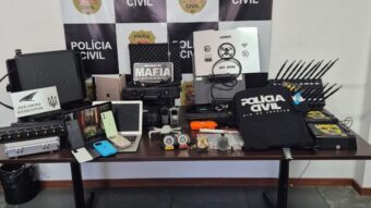 Equipamentos eram vendidos ilegalmente a organizações criminosas, segundo a polícia. Dispositivos já haviam causado interferência em serviços essenciais.