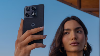 Preço começa em 999 euros. Smartphone faz parte de nova linha premium e também se destaca pelo design fino e acabamento que simula tecido.