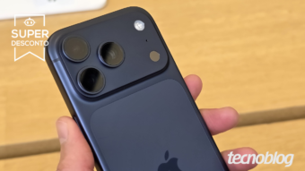 iPhone 17 Pro (256 GB) traz tela OLED de 120 Hz e chip A19 Pro; celular da Apple atinge o menor preço que já divulgamos, com desconto agressivo de 40% à vista no cartão
