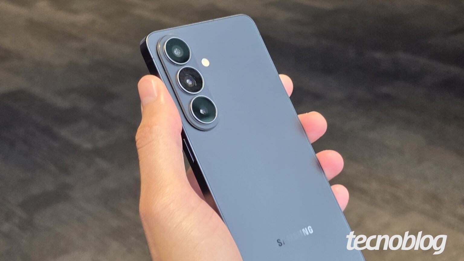 Samsung Registra Prejuízo Histórico em Vendas de Celulares
