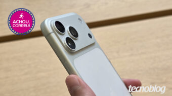 iPhone 17 Pro Max (2 TB) com tela OLED de 120 Hz e máximo espaço interno recebe desconto de 14% em até 12x sem juros, exclusivo para assinantes Amazon Prime