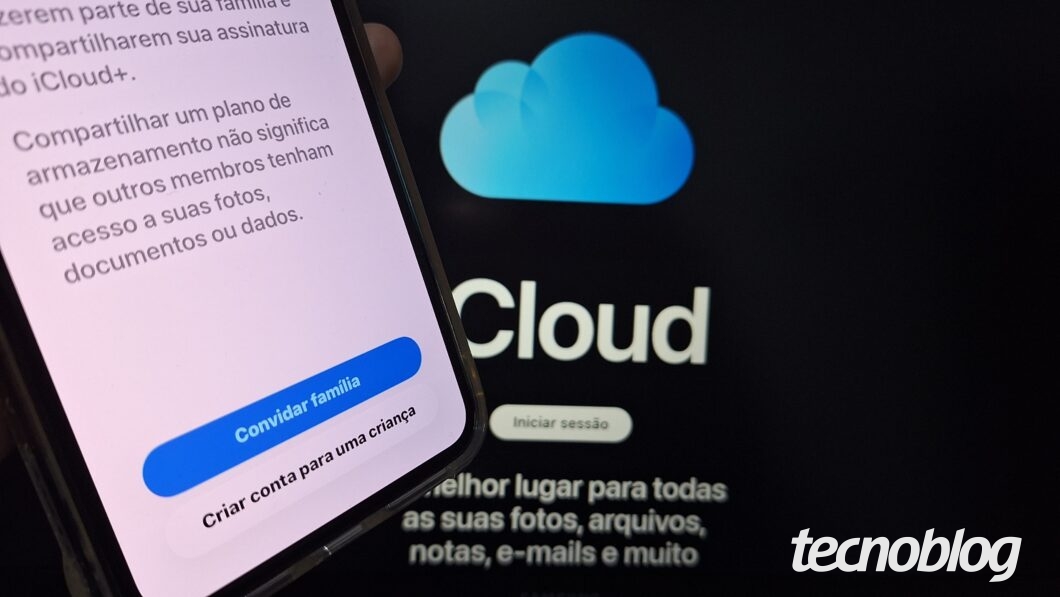 Imagem de um iphone mostrando a página "convidar família" do iCloud