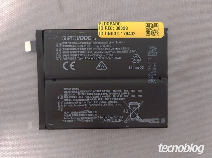 Fotografia da bateria BLPF01 da Oppo obtida da documentação de homologação