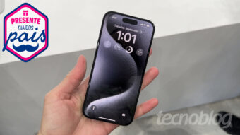 iPhone 15 (256 GB) com tela OLED de 2.000 nits e câmera de 48 MP atinge o menor preço em semanas, com desconto de 42% no Pix em oferta do Dia dos Pais 2026
