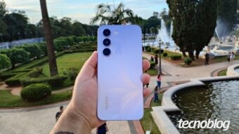 Bateria de 6.600 mAh é o grande destaque do Realme 16x, mas limitações de processador e áudio comprometem a experiência; veja a análise completa