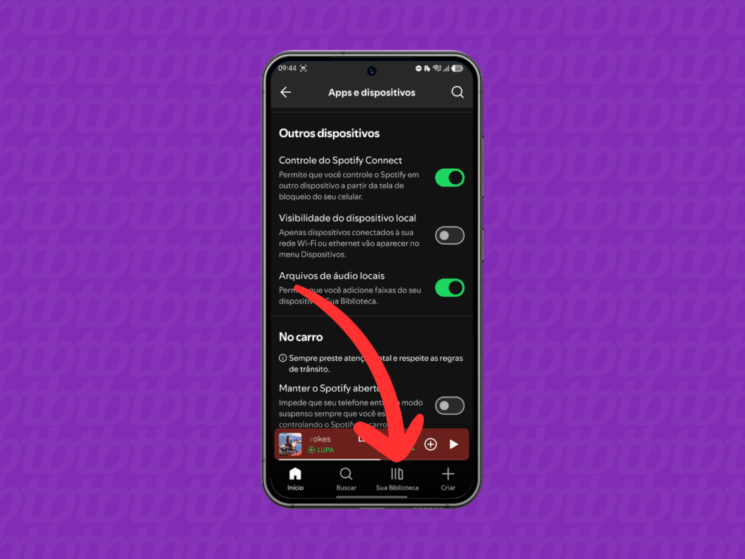 Abrindo a aba "Sua Biblioteca" no Spotify com a opção "Arquivos de áudio locais" ativada no celular