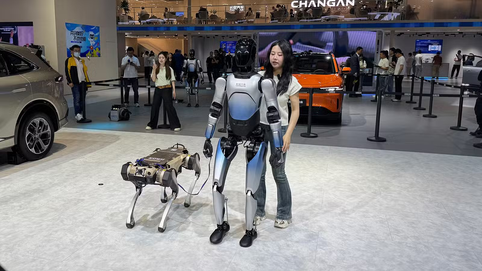 BYD prepara estreia no mercado de robôs humanoides