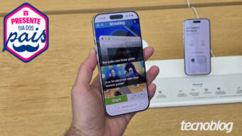 iPhone 17 (256 GB) possui tela OLED de 120 Hz e câmeras de 48 MP; celular da Apple sai 31% mais barato que preço original no Pix em oferta do Dia dos Pais 2026