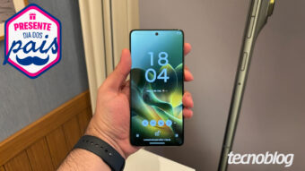 Edge 70 (512 GB) tem câmeras de 50 MP e tela POLED de 120 Hz; celular da Motorola recebe desconto de 41% no Pix com cupom em oferta do Dia dos Pais 2026