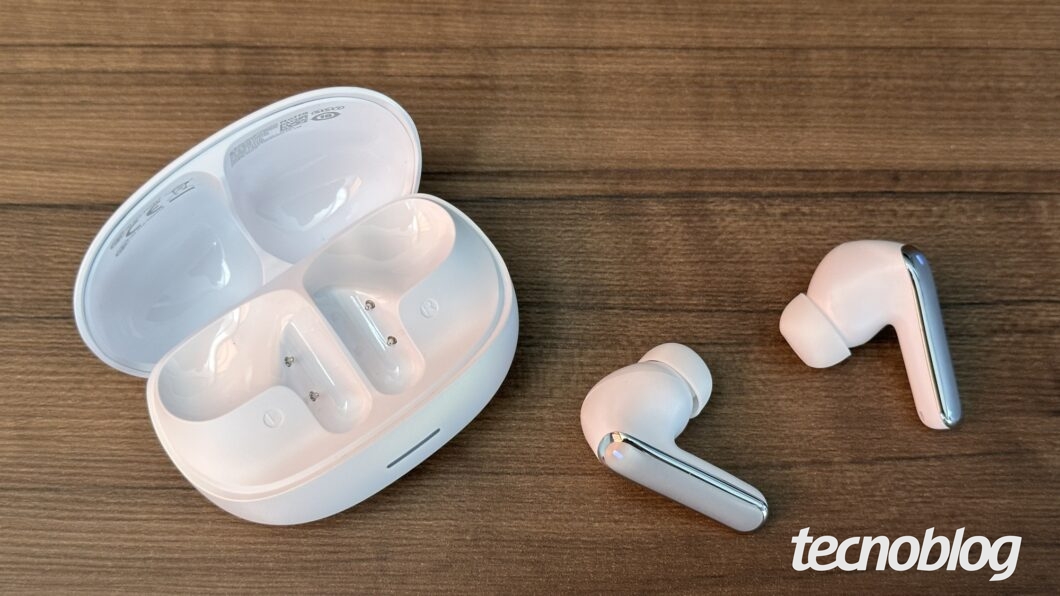 Fones QCY MeloBuds N65 e seu case