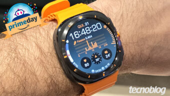 Galaxy Watch Ultra tem corpo de titânio resistente a condições extremas e tela AMOLED; smartwatch da Samsung sai 65% mais barato no Pix com cupom durante o Prime Day 2026