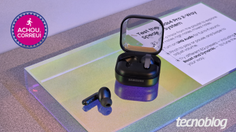 Galaxy Buds 4 Pro entrega áudio Hi-Fi e Hi-Res, ANC com 5 níveis de ajuste e proteção contra água e poeira; fones Samsung ficam mais baratos nesta sexta-feira