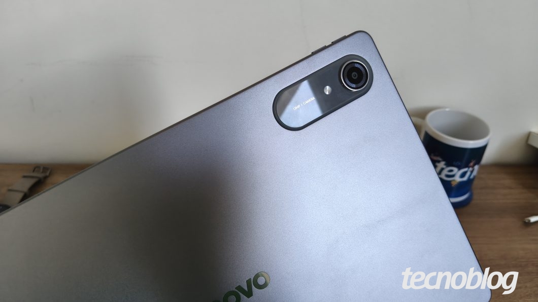Câmera traseira de 13 MP do Lenovo Idea Tab Pro Gen 2